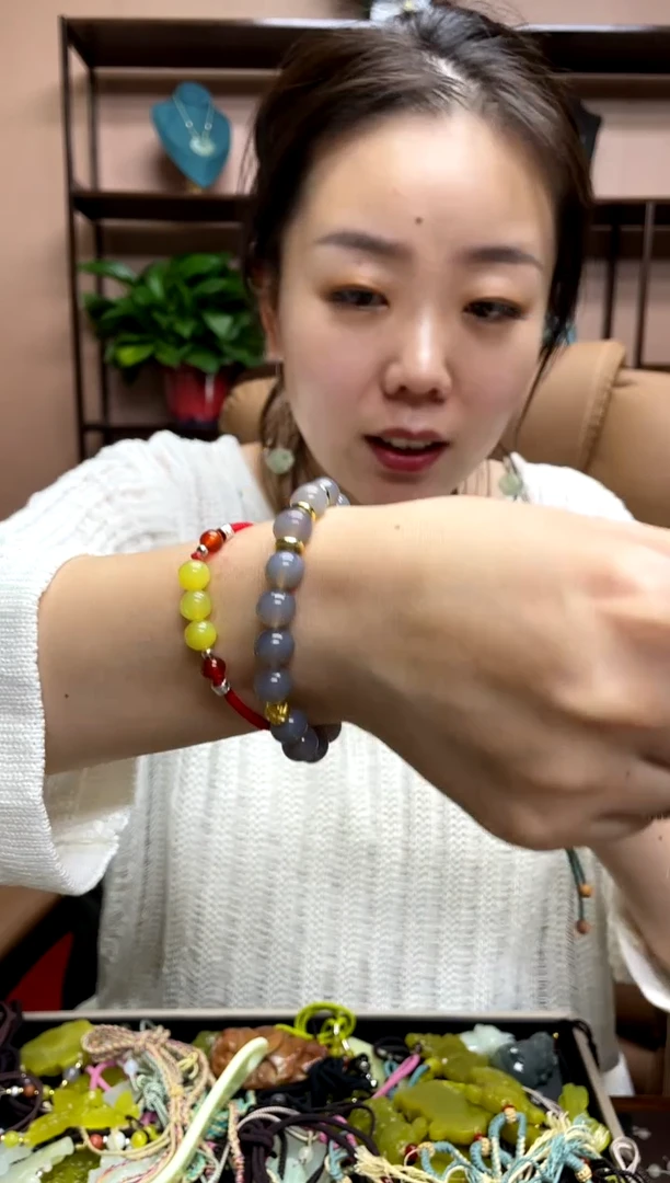 【闪购商品】玛瑙/玉髓手串未镶嵌·