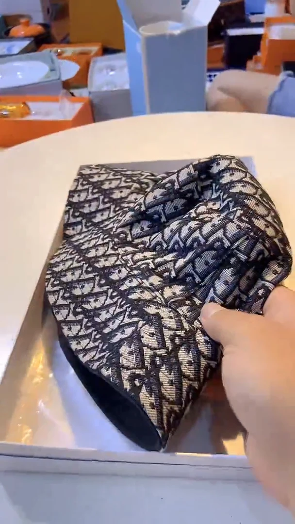 杯鸿辉家品牌瓷器，京东包邮！