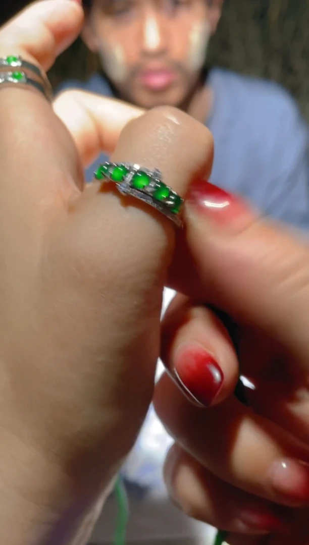 【闪购商品】翡翠耳饰未镶嵌天然A货翡翠（多样性发货拍一件发件）