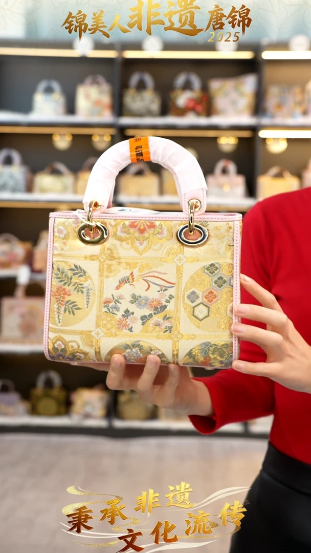 织绣82非遗唐锦中戴妃