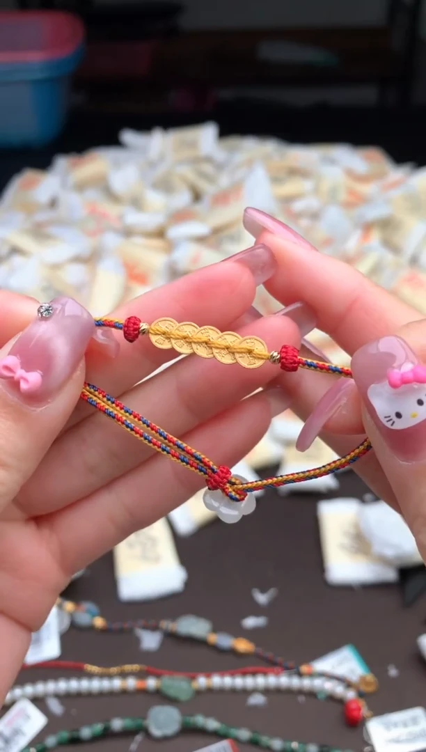 【闪购商品】翡翠手绳未镶嵌(多样性发货)1个