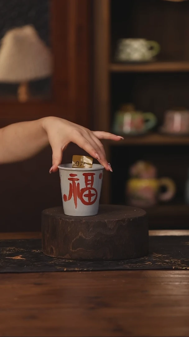 陶瓷景德镇高温釉下手绘陶瓷075