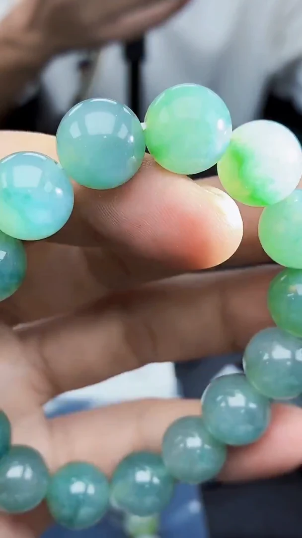 未镶嵌定制翡翠恋**?毛货需精细抛光拍一发一（多样性发货）