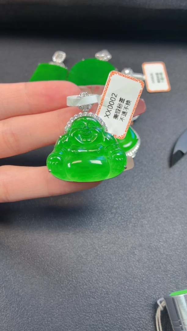 颈饰银S925镶嵌翡翠吊坠