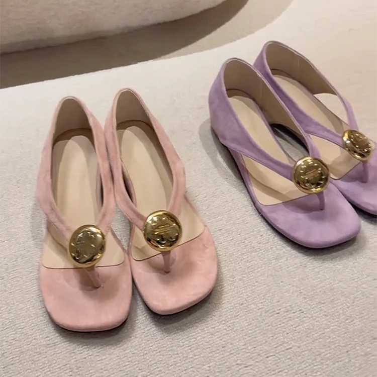 千卡诺低帮金属装饰人字拖凉拖时装凉鞋粗跟单鞋气质夏季百搭夏