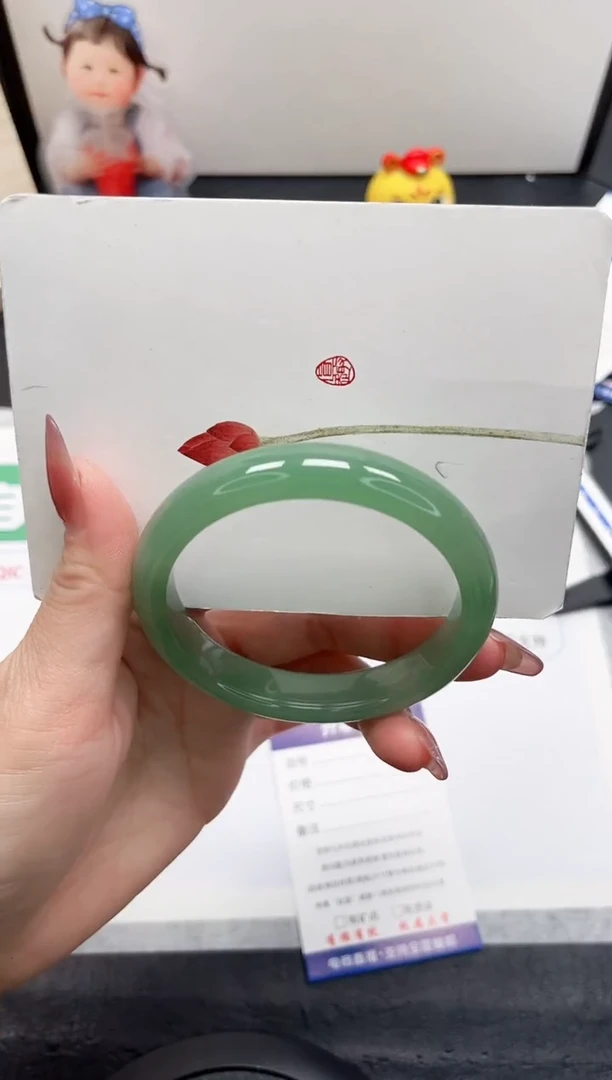 【闪购商品】石英质玉手镯未镶嵌263-58.5