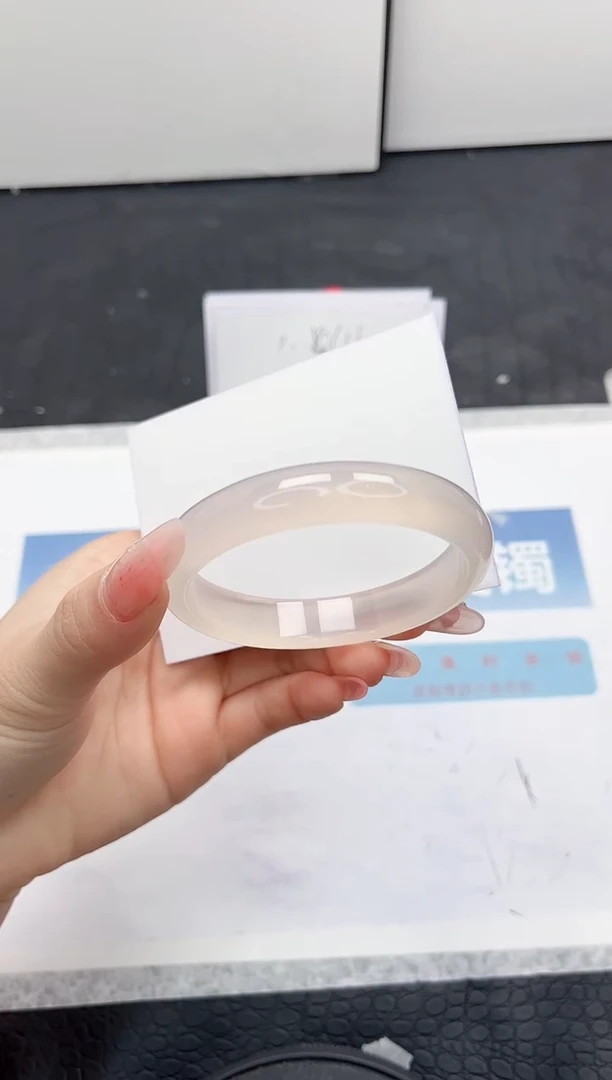 【闪购商品】石英质玉手镯未镶嵌178-55