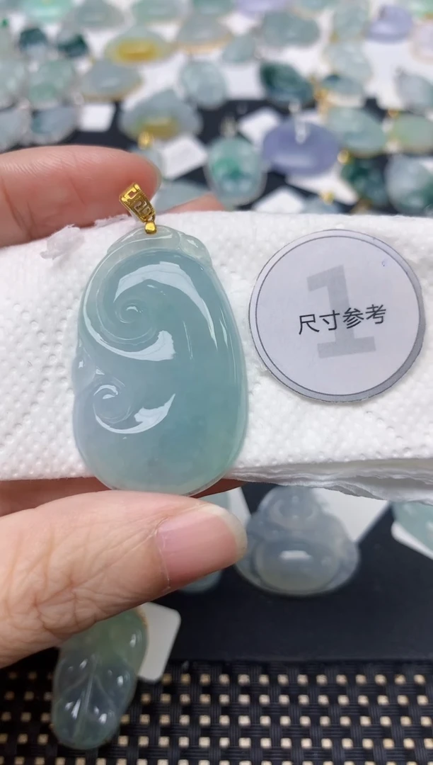 颈饰18K金镶嵌翡翠天然缅甸A货翡翠