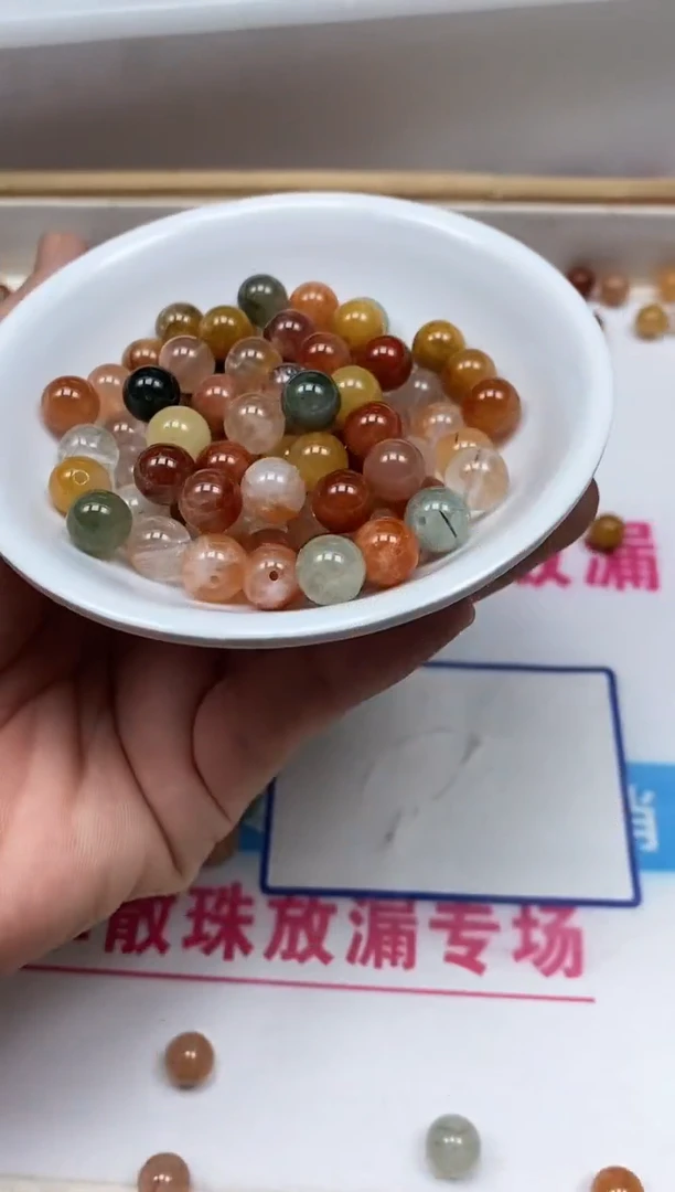 未镶嵌颈饰水晶B883 彩兔毛8mm10颗9.9元