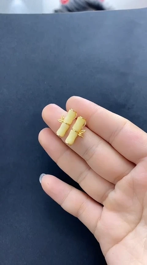 【闪购商品】琥珀裸石银S925镶嵌蜜蜡耳钉