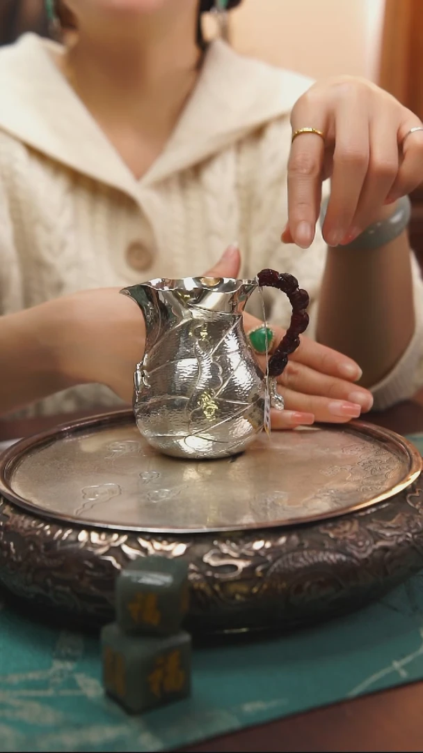 古悦足银999公道杯