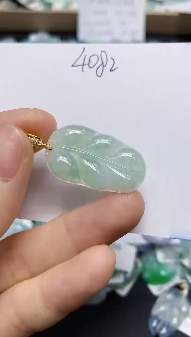 翡翠未镶嵌颈饰天然缅甸翡翠A货