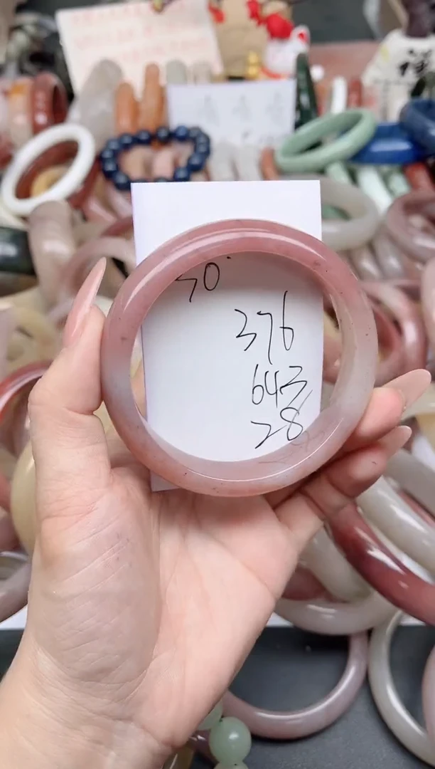 未镶嵌手镯石英质玉376