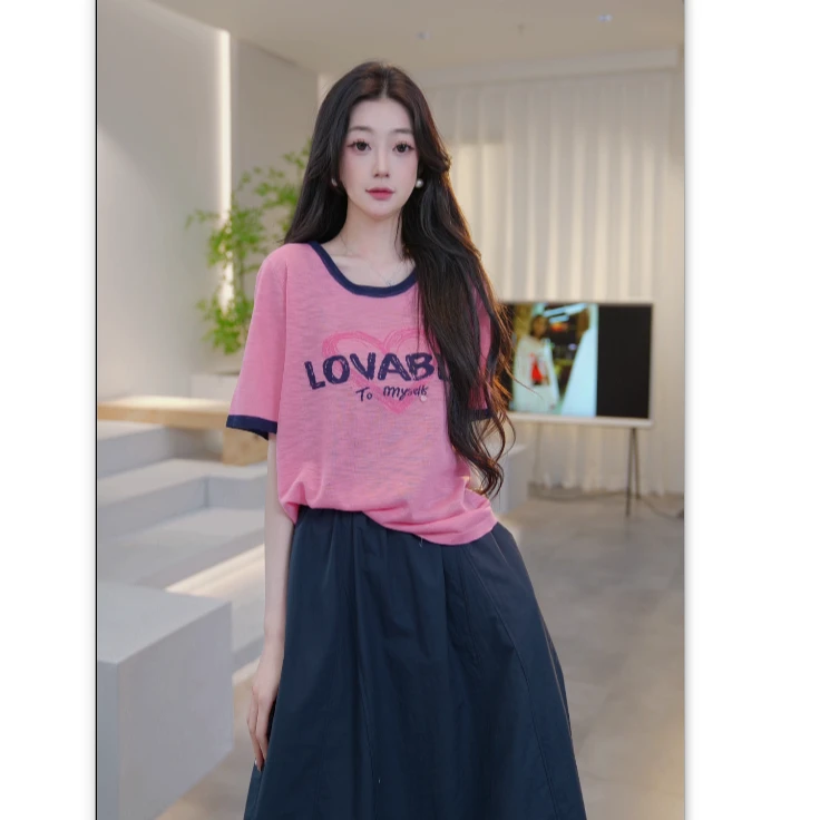 Basic House/百家好新款百搭减龄爱心图案针织衫 B1325B54302