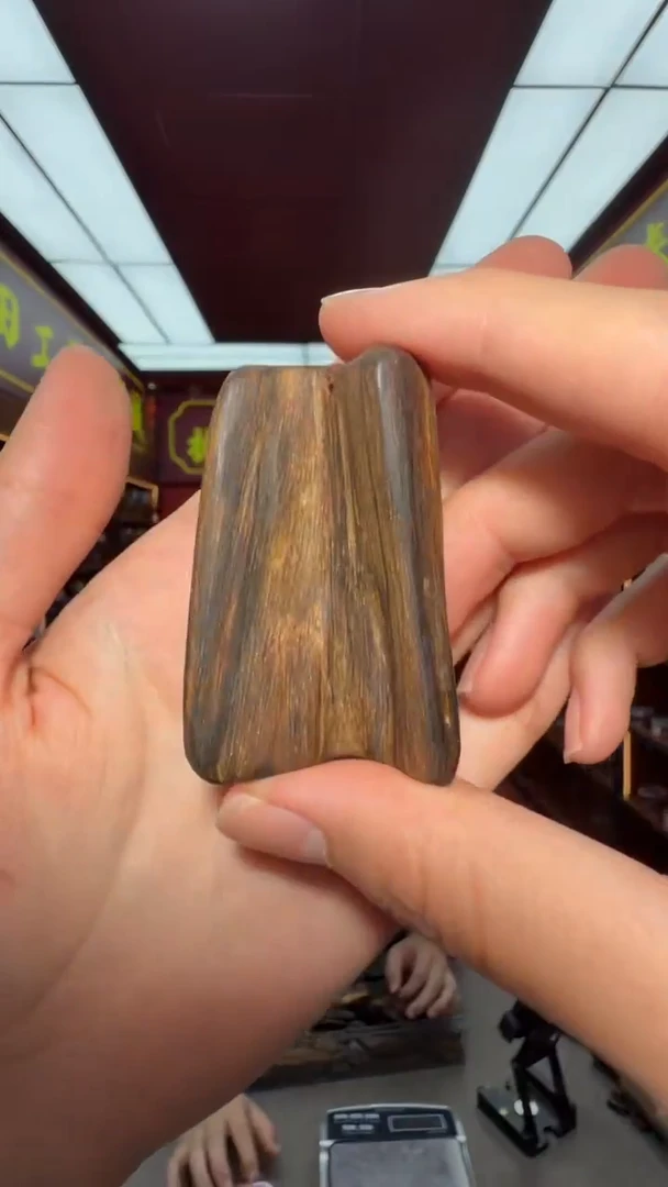 沉香吊坠多样性发一