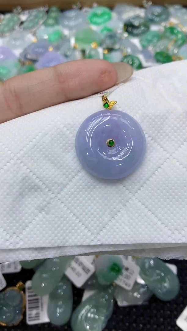 翡翠18K金镶嵌颈饰111111111111