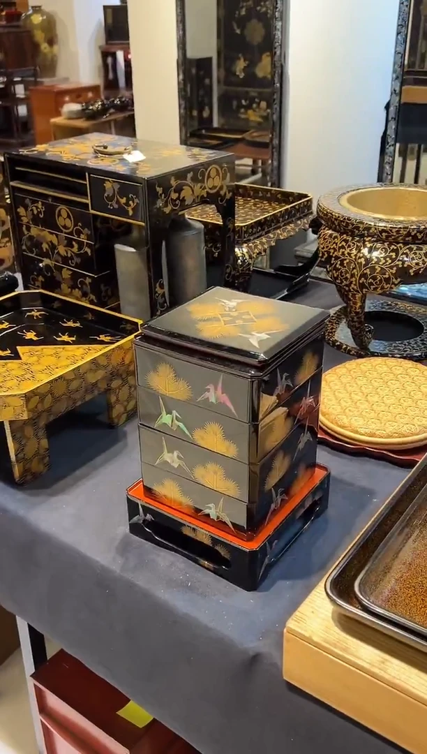 4层小段重大漆漆器大漆漆器