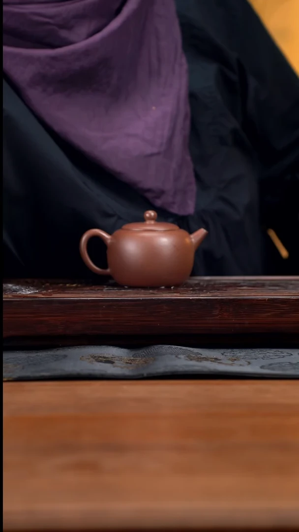 【闪购商品】紫砂茶壶155cc黄龙山原矿紫泥亨裕莲子16