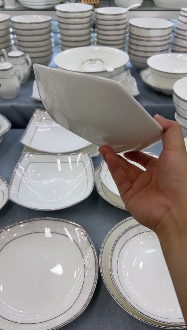 骨瓷玲珑8三角2个