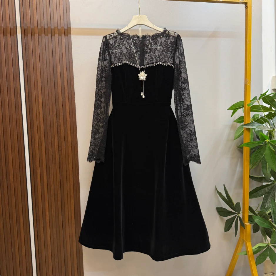 新款大码女装时尚洋气蕾丝拼接显瘦连衣裙