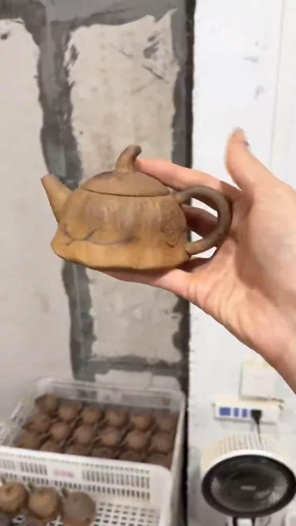 黄莲蓬壶 微瑕晃盖 不退换茶壶 保证可以使用 其他不包