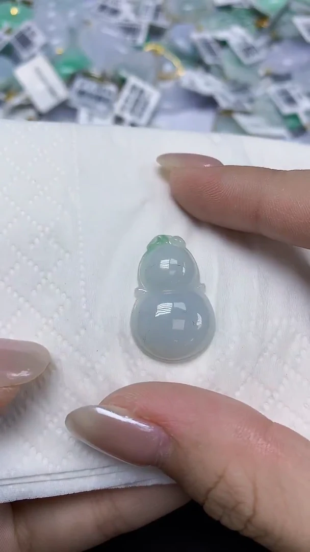 翡翠未镶嵌颈饰天然缅甸翡翠A货