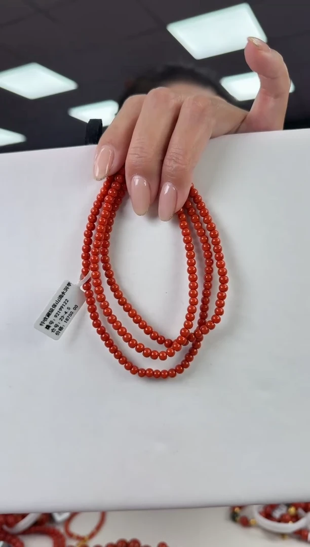 未镶嵌珠串南红玛瑙多样发其一/4/HS25025002580