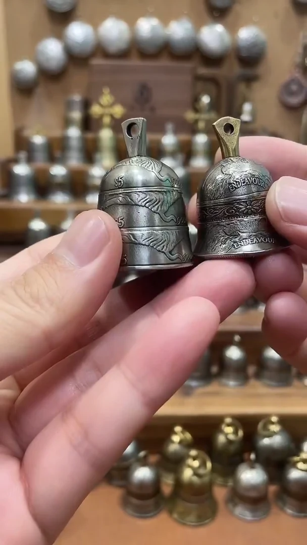 龙***上新西兰帆船1977年+利比里亚三拼接狗铃铛正品