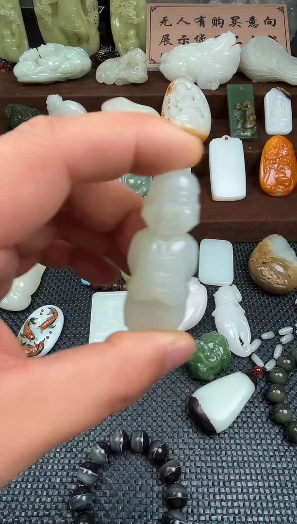 未镶嵌和田玉挂件玺玉珠宝玉器闪购