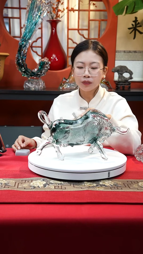 手工艺品琉璃低头牛