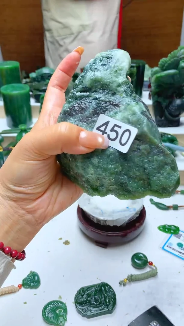 未镶嵌和田玉摆件1