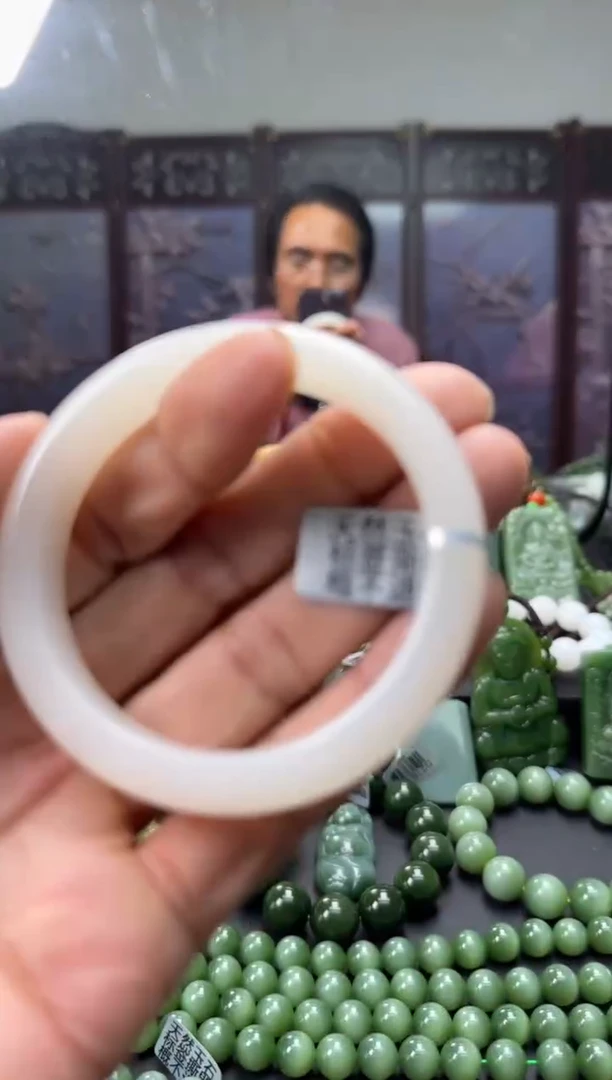 未镶嵌和田玉珠宝奇石手镯