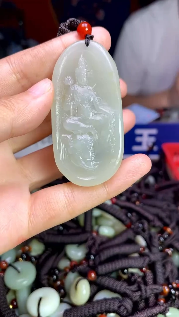 未镶嵌和田玉挂件1