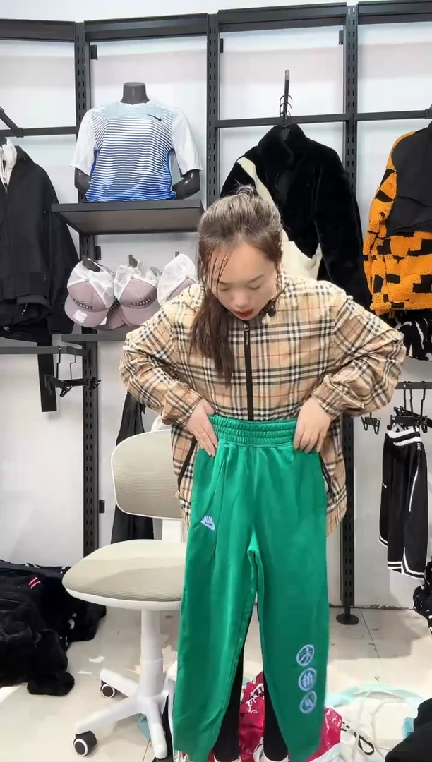 2290 编码  瑕疵直播间过款为准 尺码M