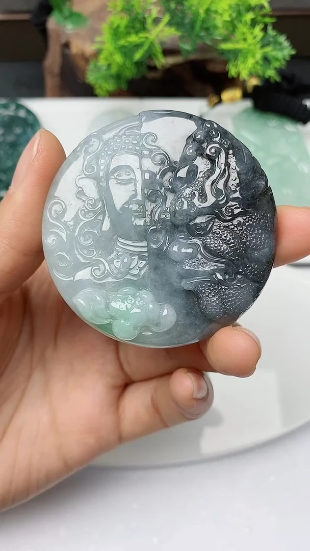 【闪购商品】翡翠颈饰未镶嵌