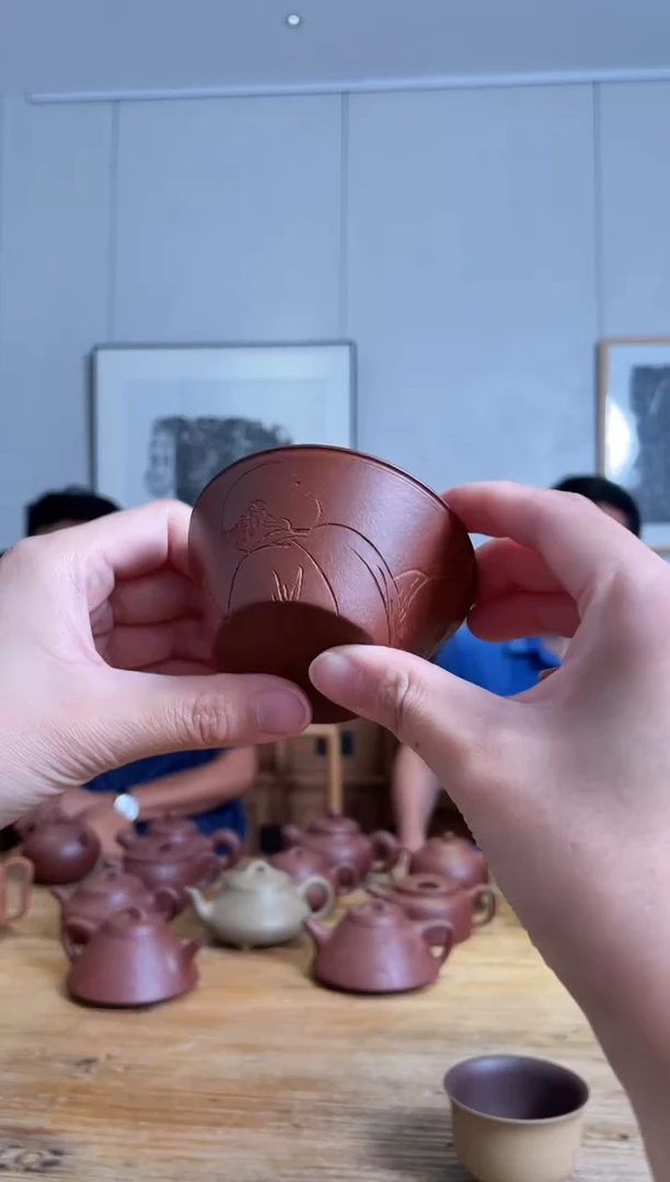 国画WX紫砂主人杯 邱