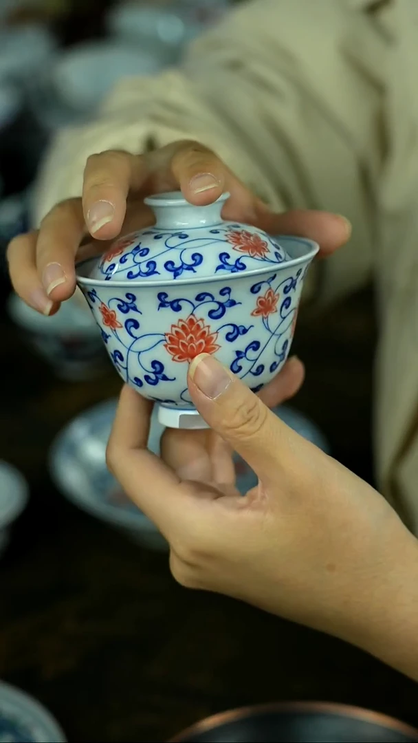 茶具还挺美，蹲下看看！