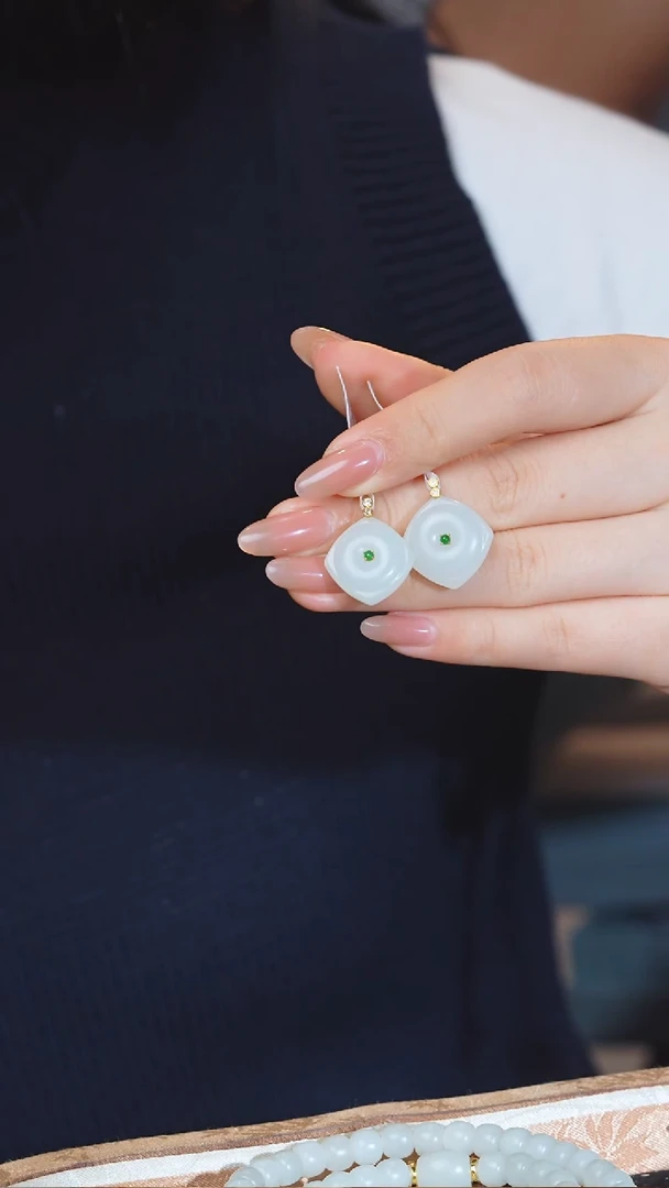 和田玉18K金镶嵌吊坠(不含链)（多样性发一）（二）@@H3635