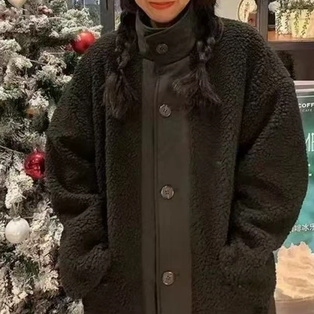 泡菜蜘蛛家纽扣款羊羔毛外套259301659