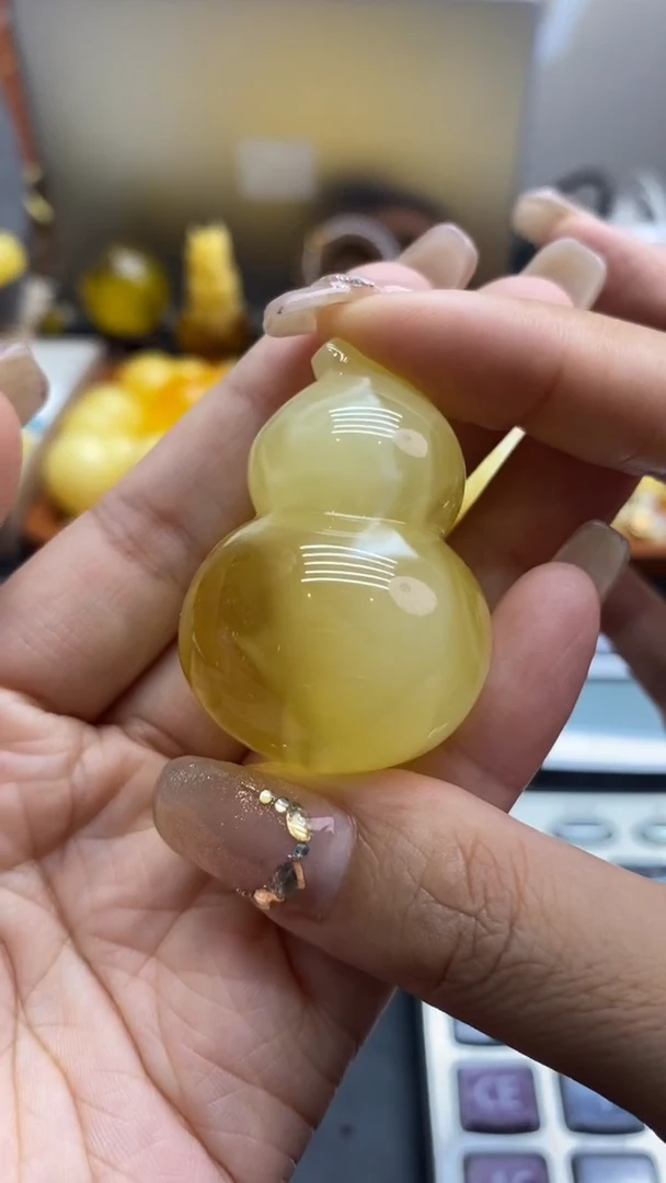 琥珀未镶嵌珠宝奇石1142