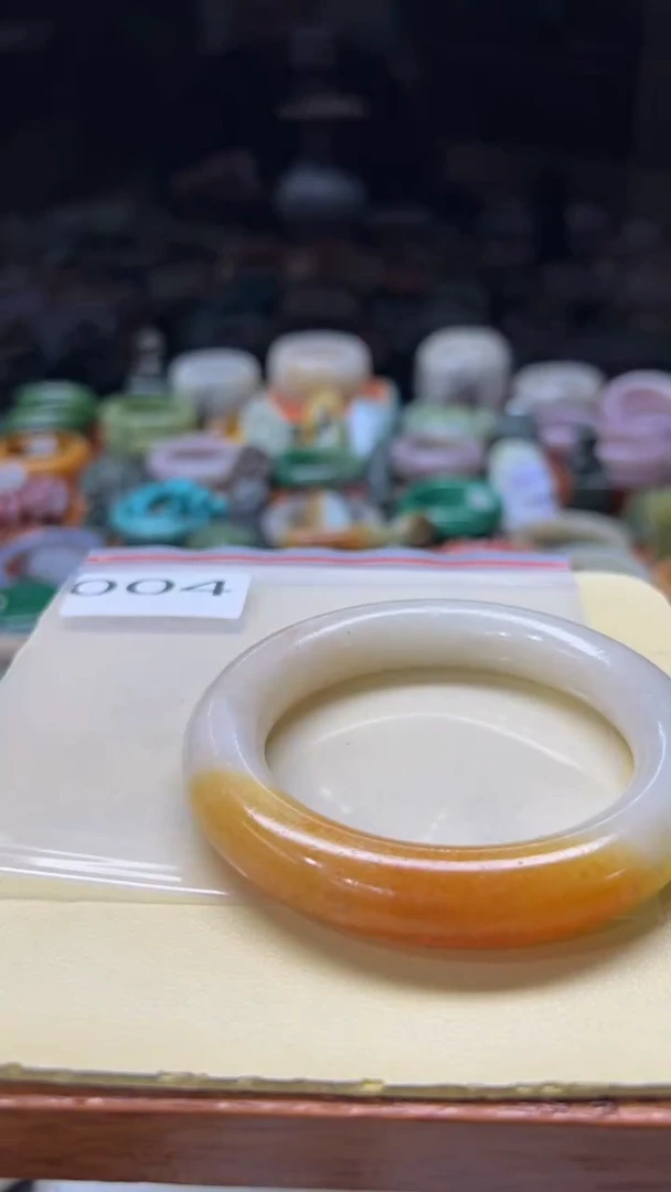 【闪购商品】石英质玉手镯未镶嵌004