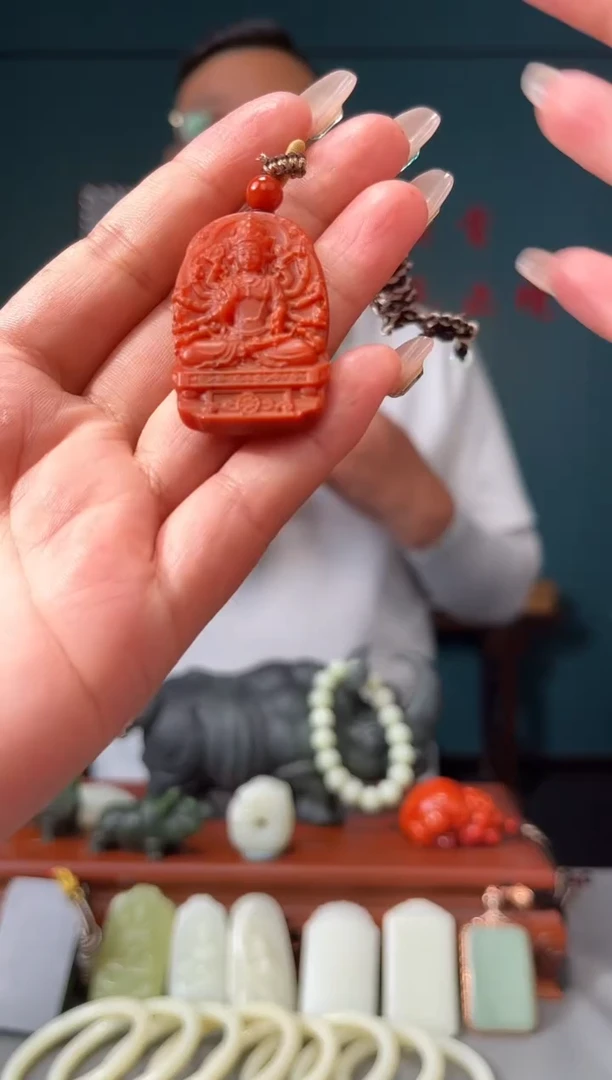 南红玛瑙未镶嵌颈饰吊坠