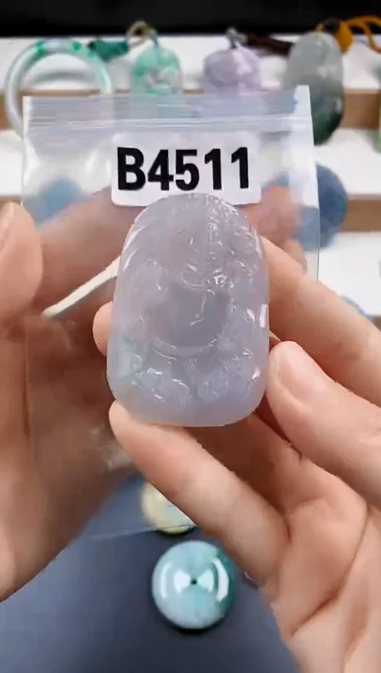 颈饰未镶嵌翡翠天然翡翠吊坠挂件