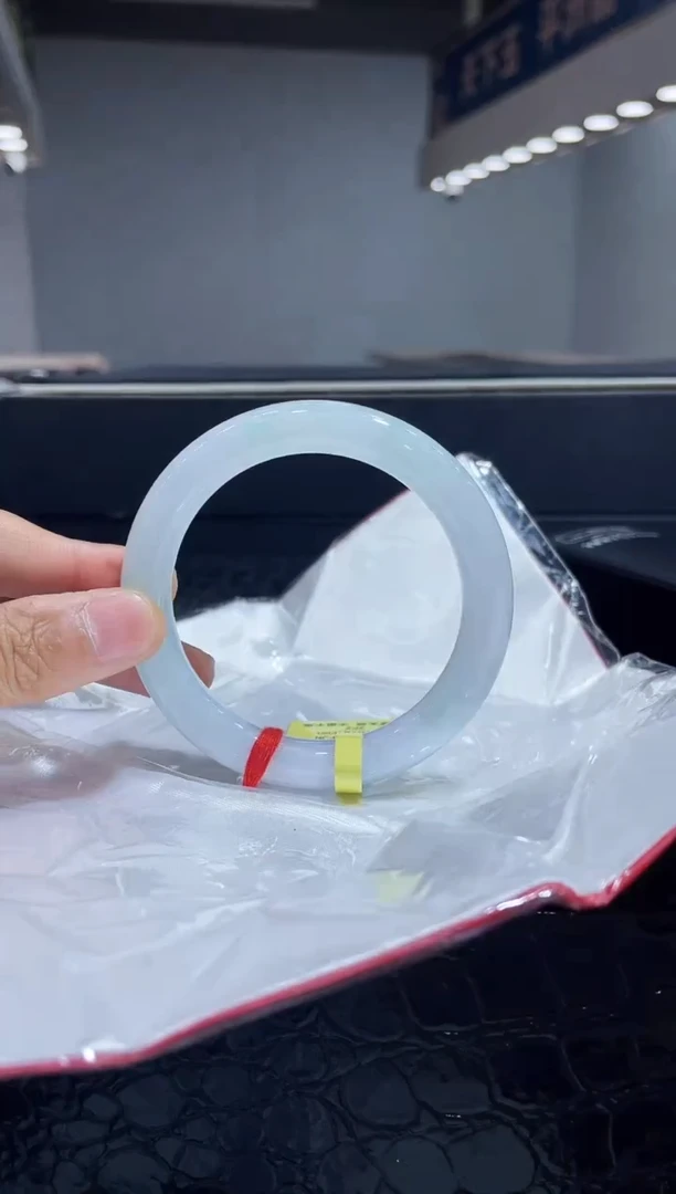 未镶嵌手镯翡翠7