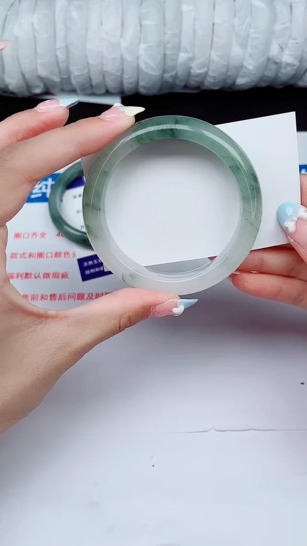 石英质玉手镯未镶嵌560-56/57