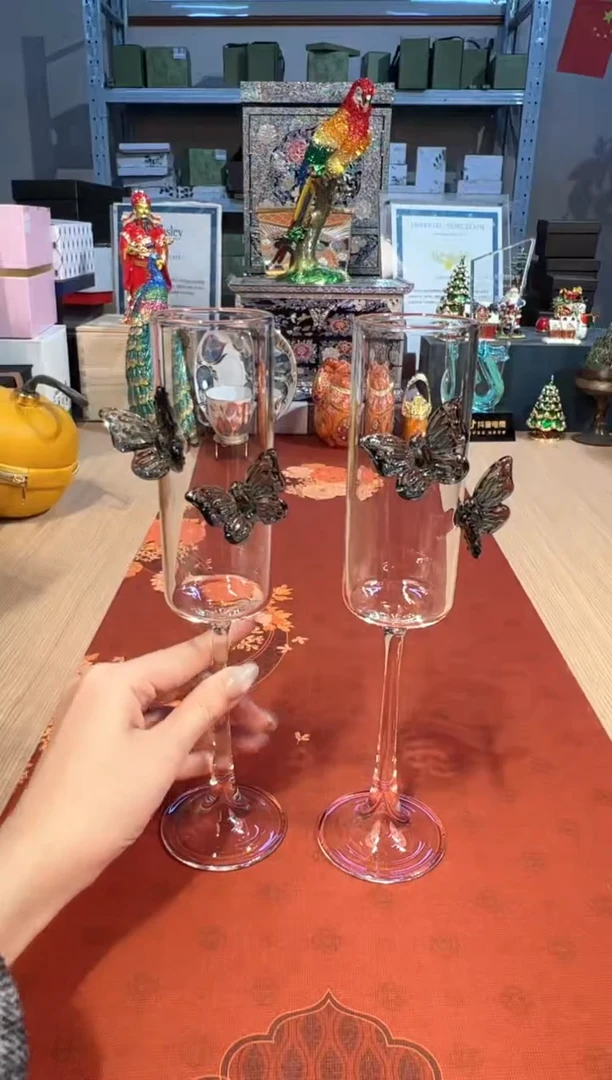 【闪购商品】杯100灰色双蝴蝶光面香槟对杯