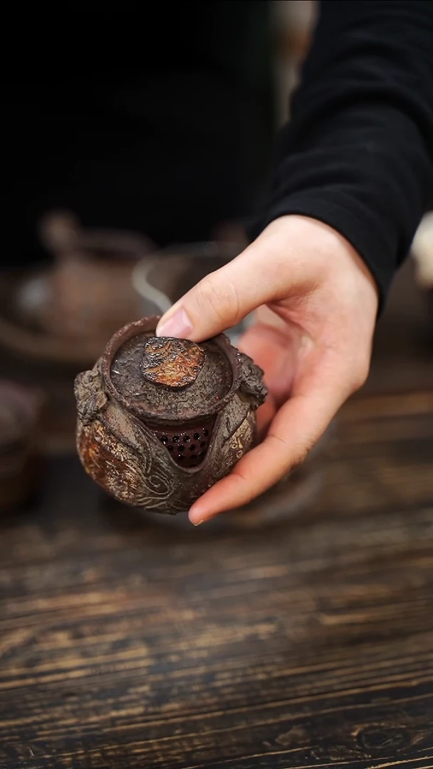 恰****鸟全手工制作 紫砂心经宝瓶