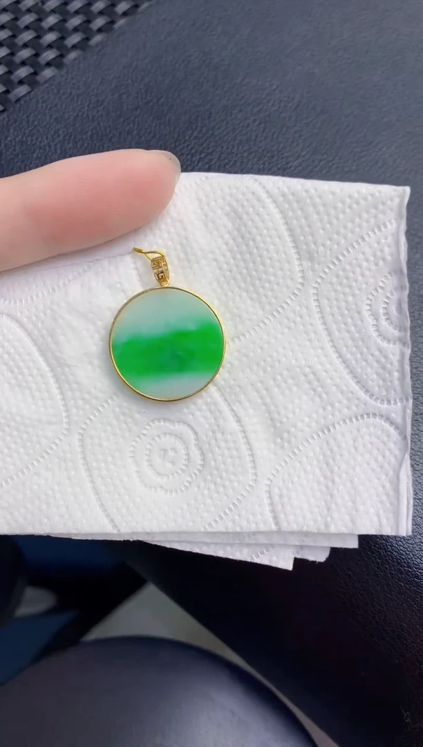 颈饰18K金镶嵌翡翠天然翡翠缅甸A货