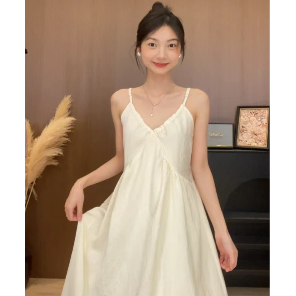 夏季法式小众韩版吊带中长裙新款设计感v领小性感连衣裙