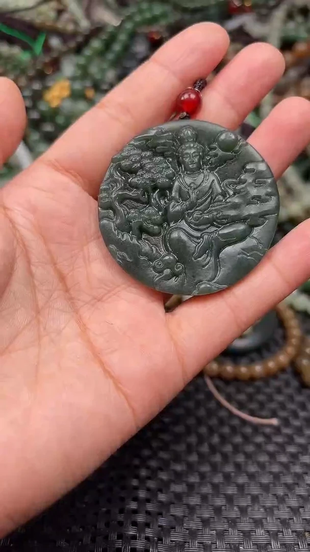 颈饰未镶嵌和田玉1